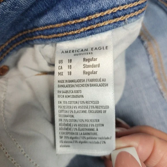 American Eagle Outfitters Light Blue Boot Cut Jeans - Picture 11 of 11